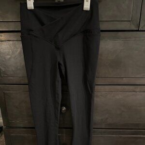 fabletics black leggings - xs